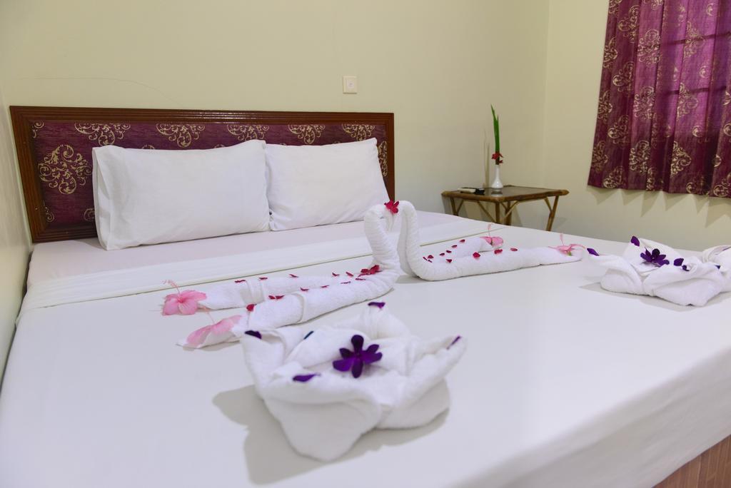 Zana Beach Guesthouse Sihanoukville Exteriör bild