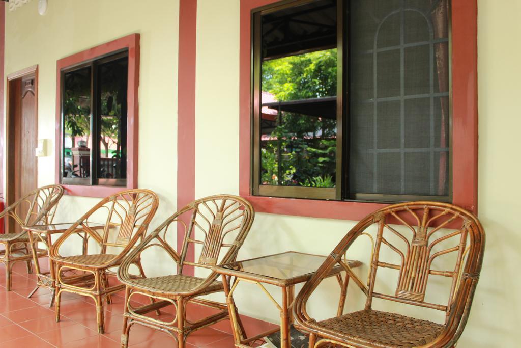Zana Beach Guesthouse Sihanoukville Exteriör bild