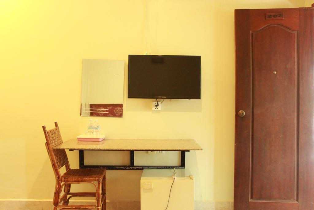 Zana Beach Guesthouse Sihanoukville Exteriör bild