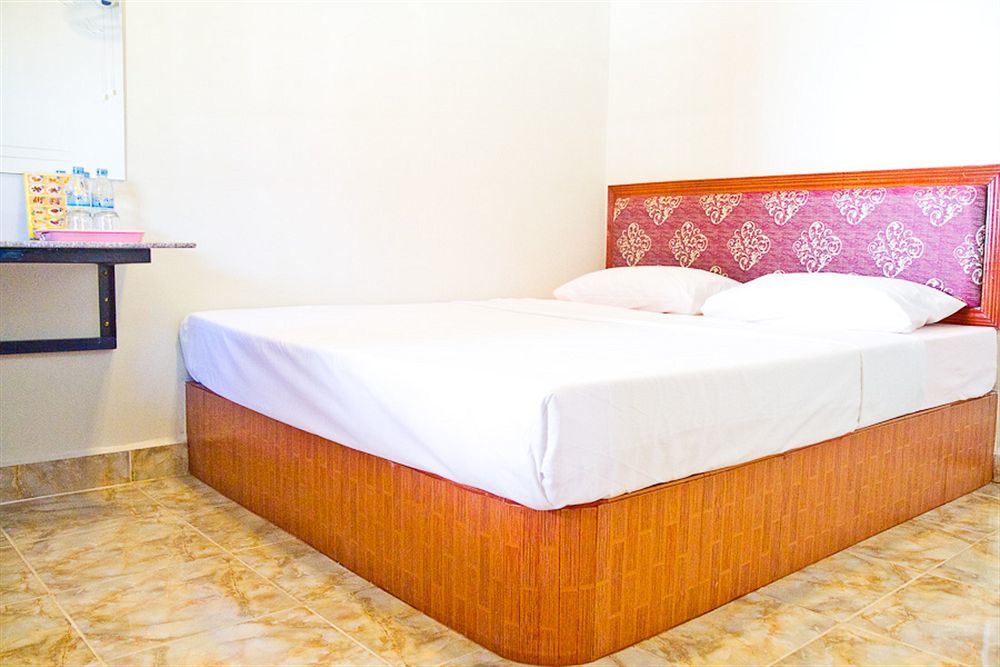 Zana Beach Guesthouse Sihanoukville Exteriör bild